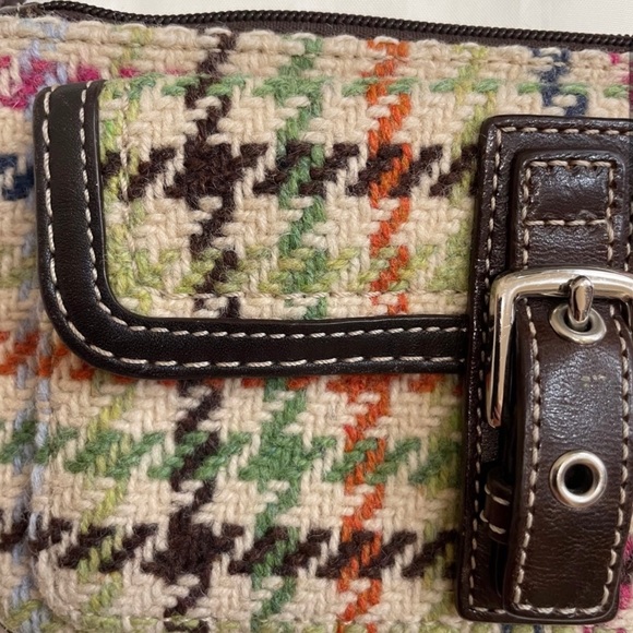 Almost brand new 100% wool Coach bag - Picture 5 of 9